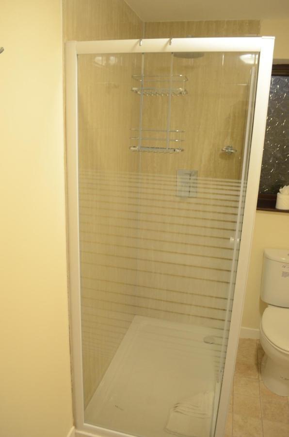 Contin Achilty Guest House מראה חיצוני תמונה
